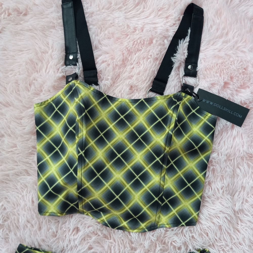 Dolls kill Vile & Enchanted plaid mini skirt set- widow goth corset SOLD OUT! - Picture 5 of 13